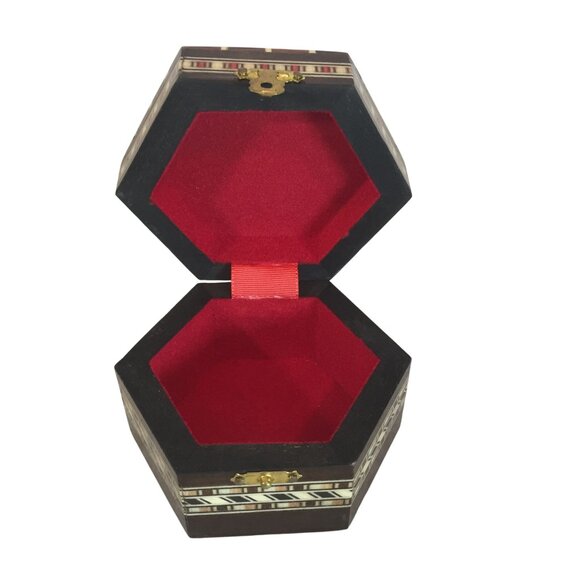 Handcrafted Marketry Inlay Wooden Jewelry Box With Brass Latch Hexagonal - Picture 4 of 9